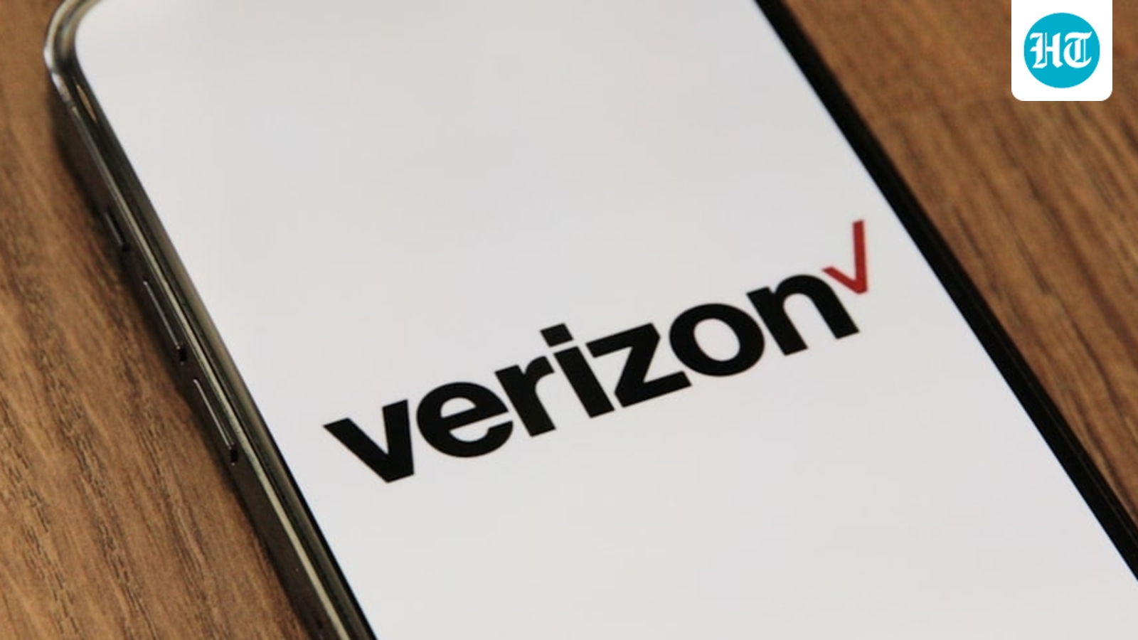Verizon outage: Why are phones going on SOS mode? Thousands report ‘network unavailable’