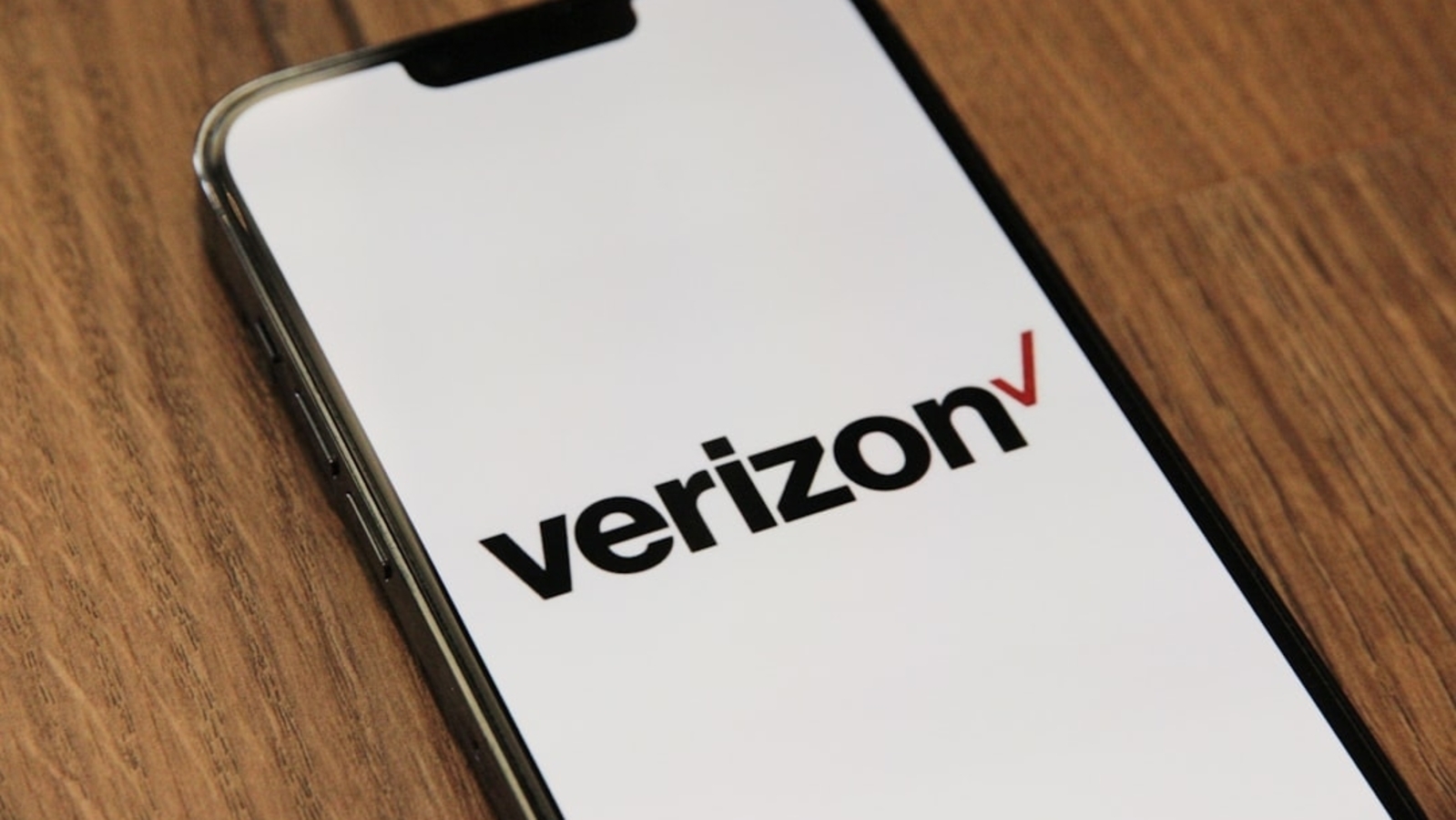 Verizon down: What to do if phone says ‘SOS’ amid massive outage? Here's how to check your network status