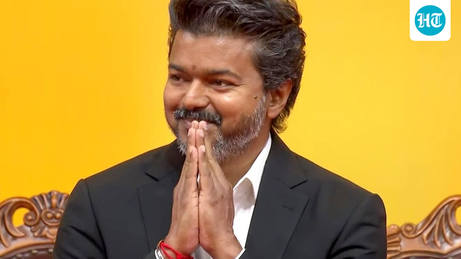 Vaiko's excited househelp removes Vijay's drishti; Tamil Nadu CM wins hearts by returning the gesture