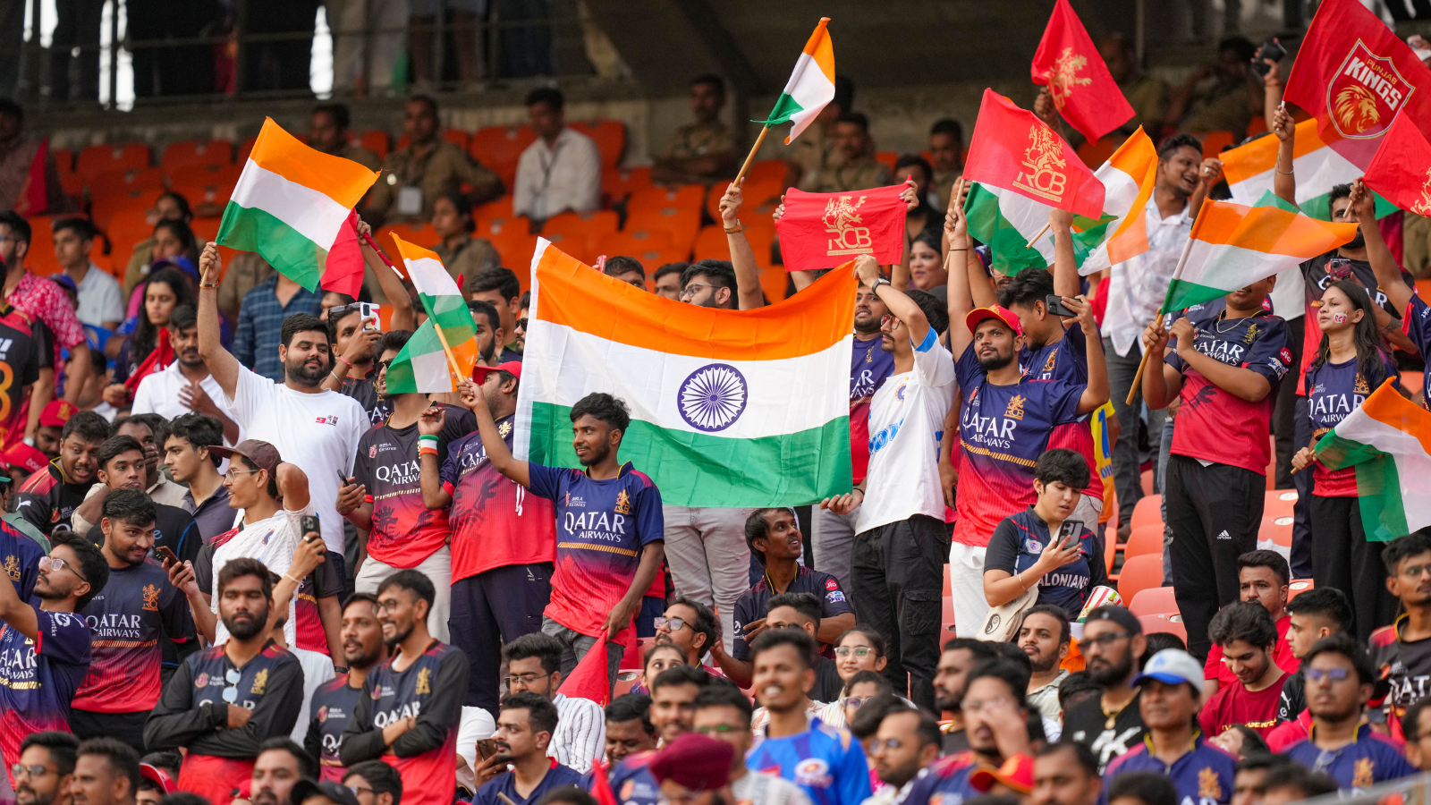 IPL 2025 final: Wave of Virat Kohli fans wear No 18 jerseys at RCB vs PBKS match - ‘Last of the stars’