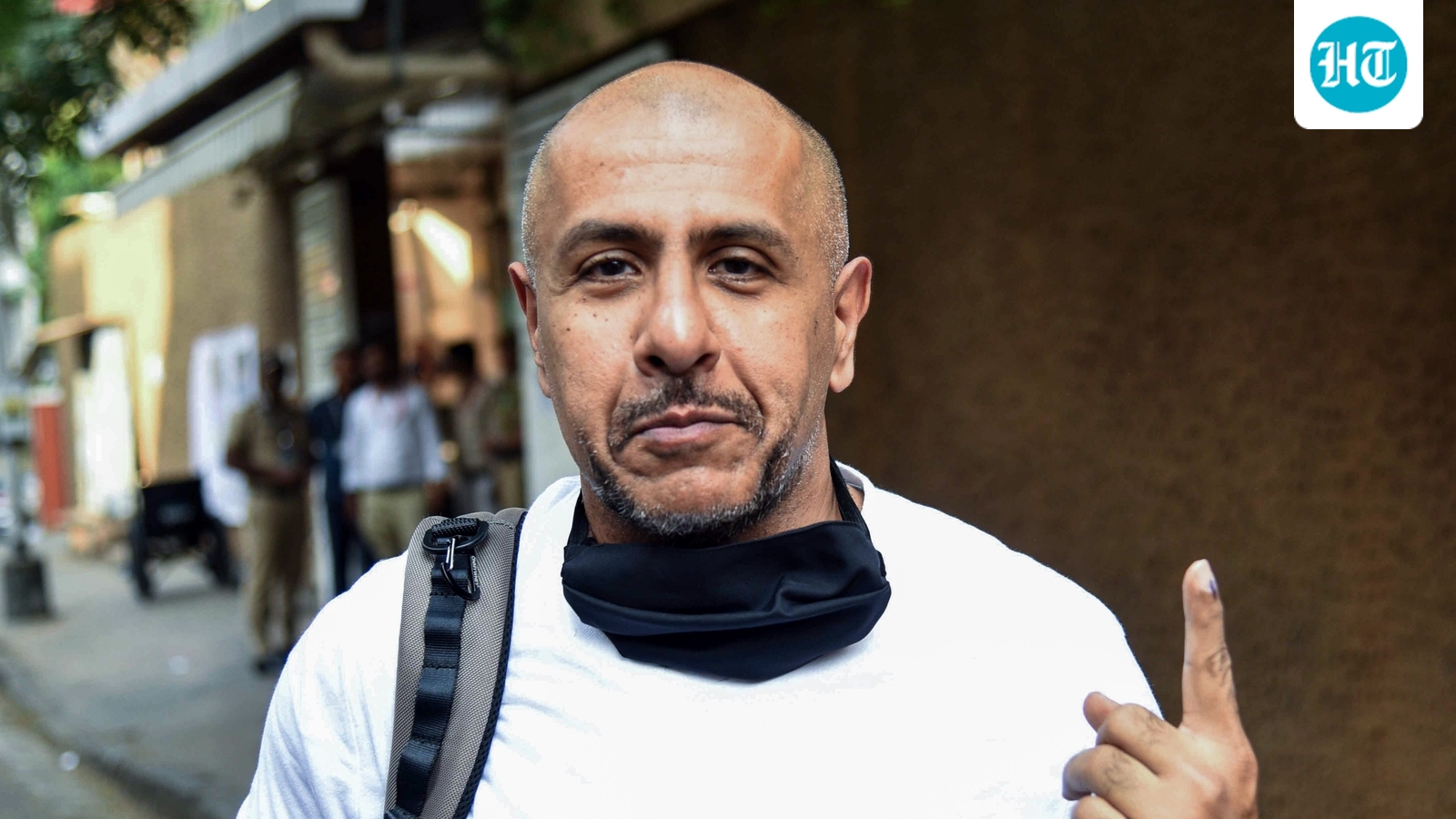 Vishal Dadlani slams low turnout at BMC polls, says there are more officials inside the centre: ‘Sharamnaak baat hai’