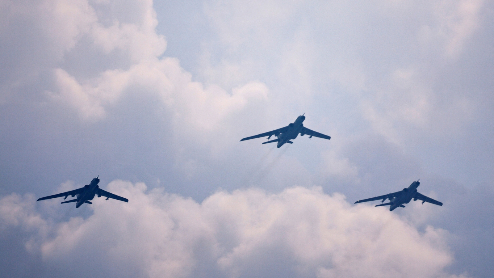 Ahead of Trump-Xi meeting, China sends out bomber aircraft for ‘drills’ near Taiwan