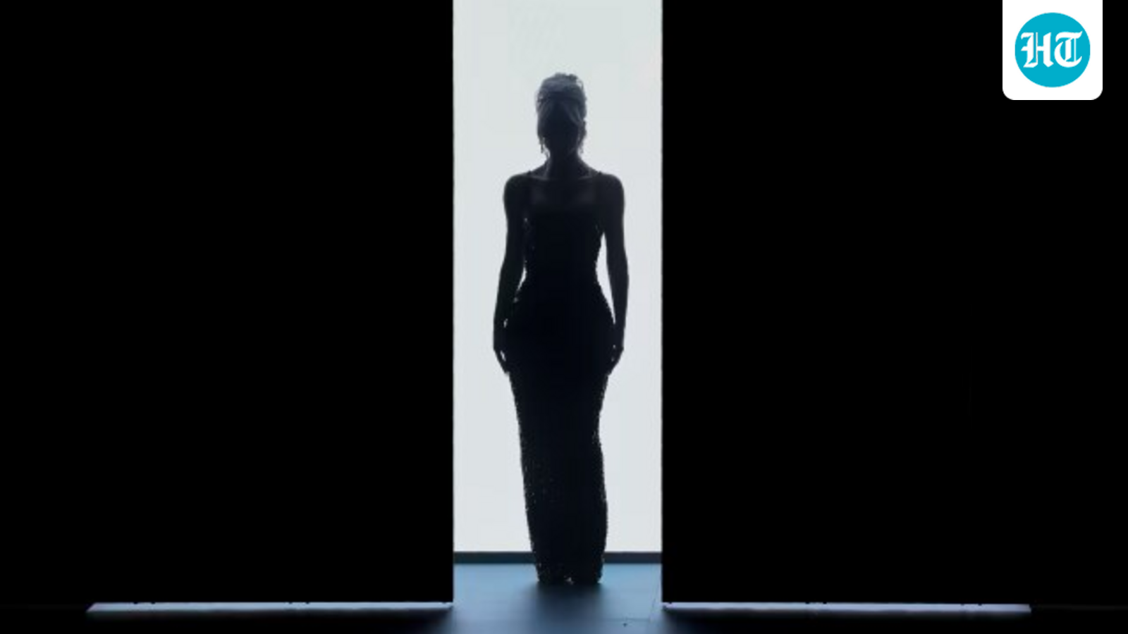 World's richest actor has 0 lead roles in films, still has $1.9 billion; TV star is richer than Tom Cruise, Taylor Swift