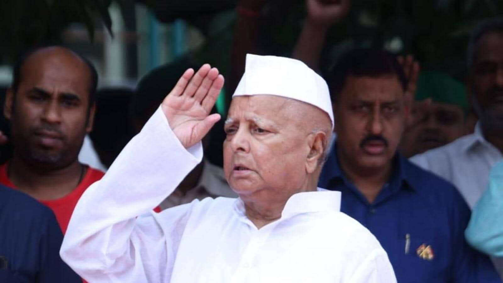 Setback for Lalu, Rabri, Tejashwi ahead of Bihar elections, charges framed in IRCTC corruption case