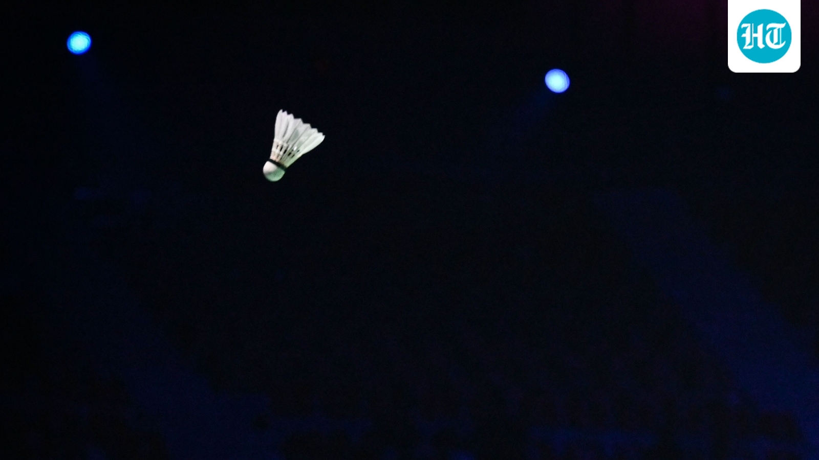 Days after bird poop incident, materials from bird's nest halt India Open women's doubles semi-final match - Watch