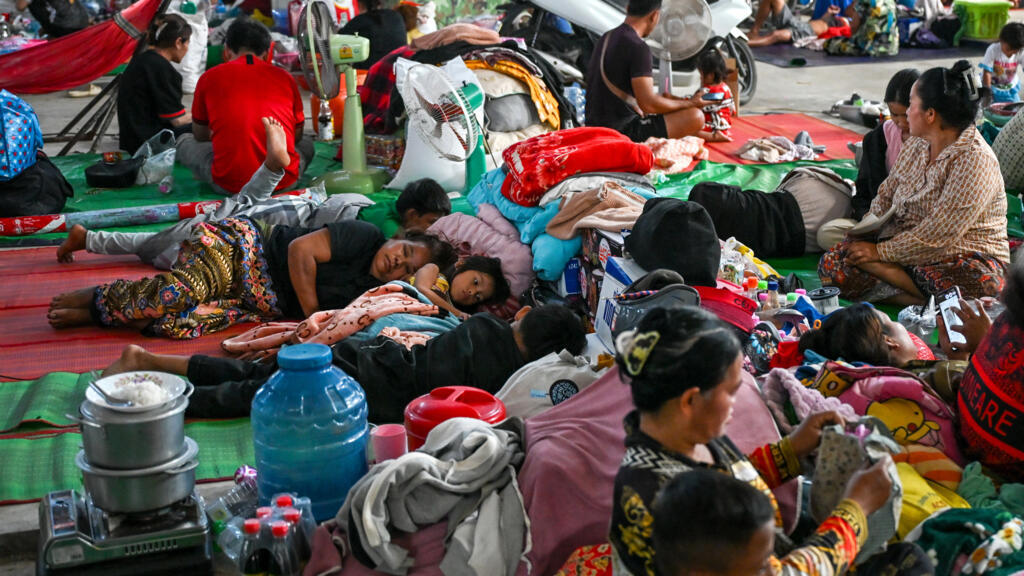 Fighting in Cambodia and Thailand continues, hours after Trump truce claim