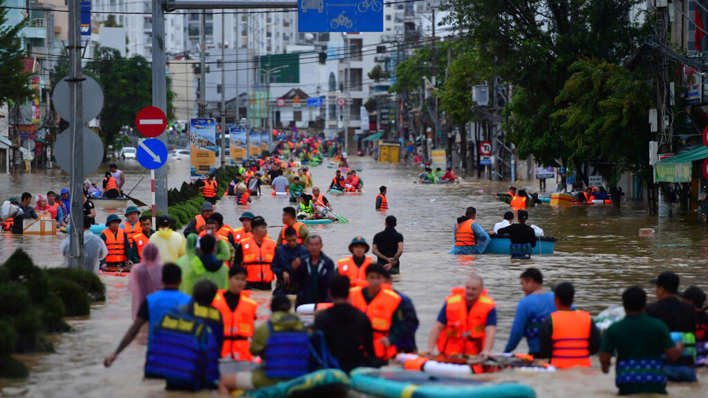Vietnam flooding kills at least 90