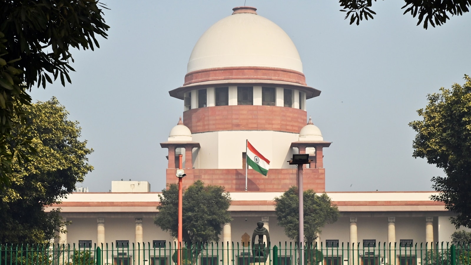 'Accept 11 documents or Aadhaar': SC's big directive to EC on Bihar SIR exercise