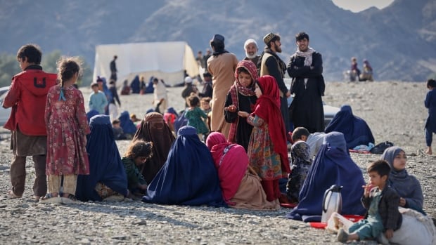 Afghans in Pakistan face 'intensified abusive tactics,' report says, as deportation deadline looms