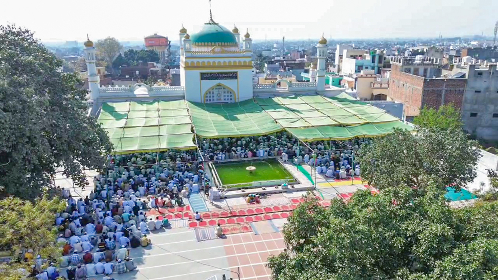 Security upped in Uttar Pradesh for Alvida Juma prayers, 1,000 cops deployed in Lucknow