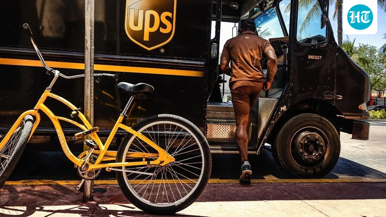 UPS is losing ground to FedEx