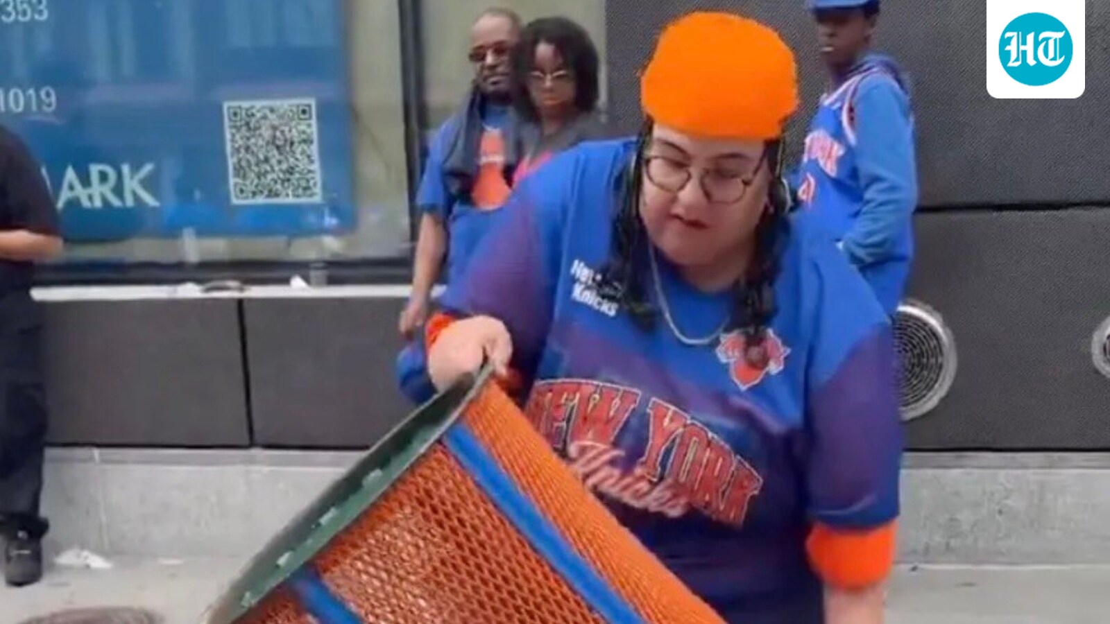 Angie Báez: JPMorgan Chase earnings in focus after being fired from job for emptying Knicks trashcan, stealing it