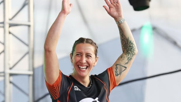 Kaslo, B.C., woman brings home timbersports championship title for 2nd year in a row