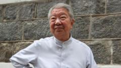 Renowned food critic Chua Lam dies at 83
