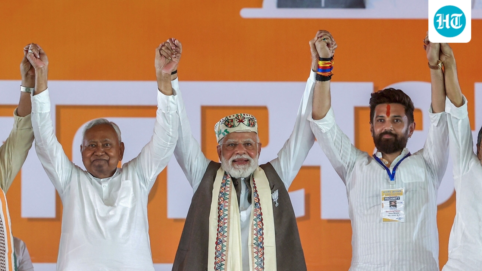 Bihar CM oath taking ceremony LIVE: Nitish to be sworn in shortly in NDA's grand show of strength