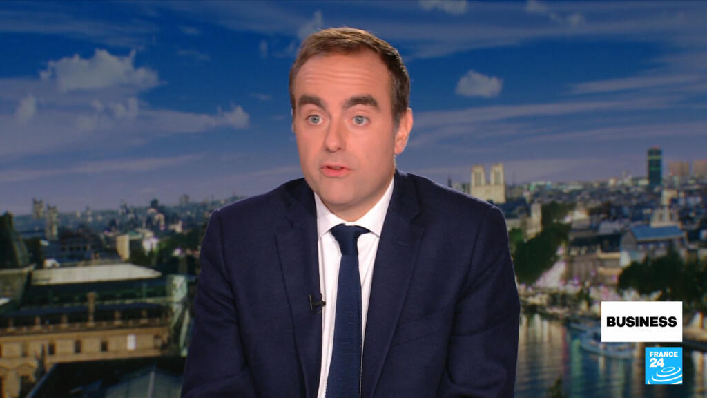 Outgoing French PM says will present draft budget next Monday