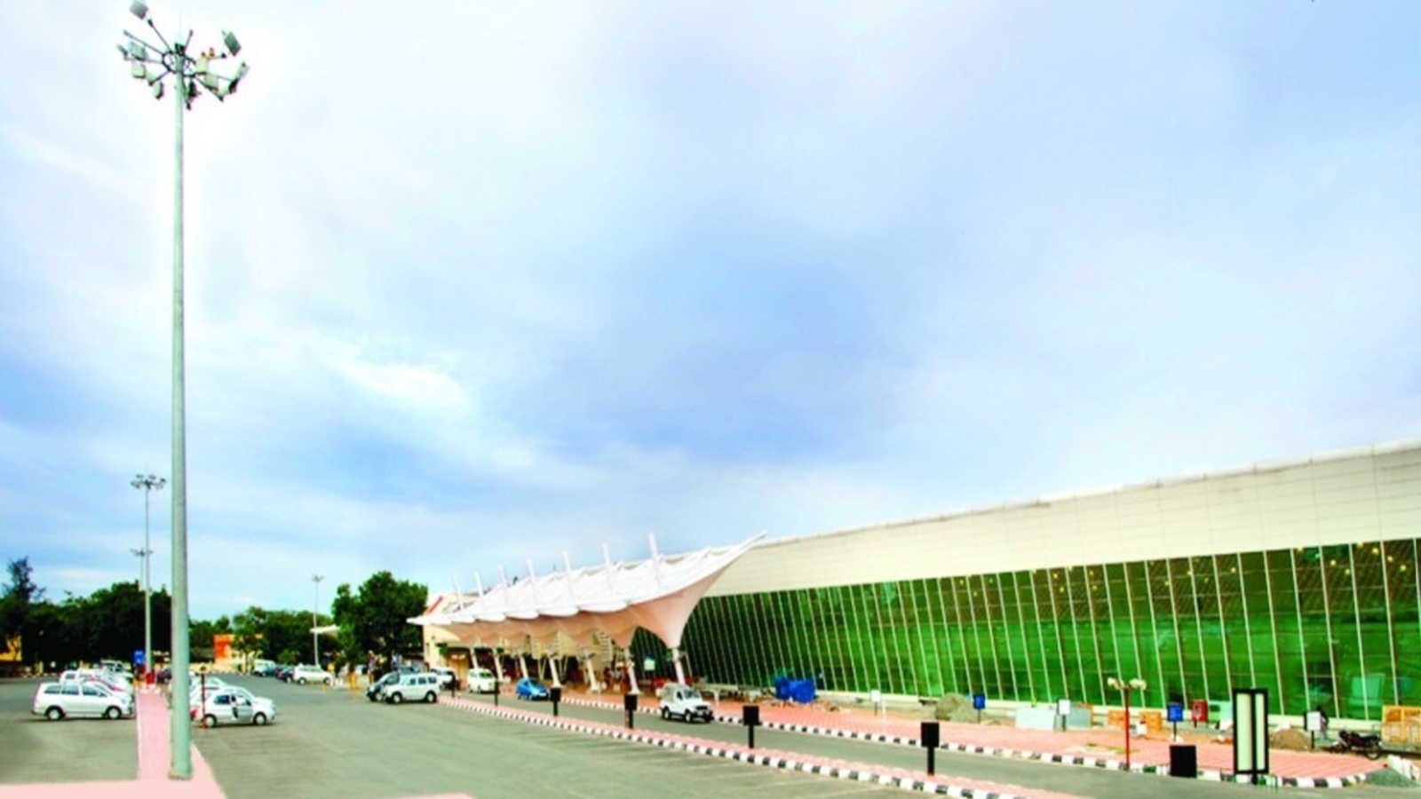 College student abducted, sexually assaulted by 3 men near Coimbatore airport in Tamil Nadu