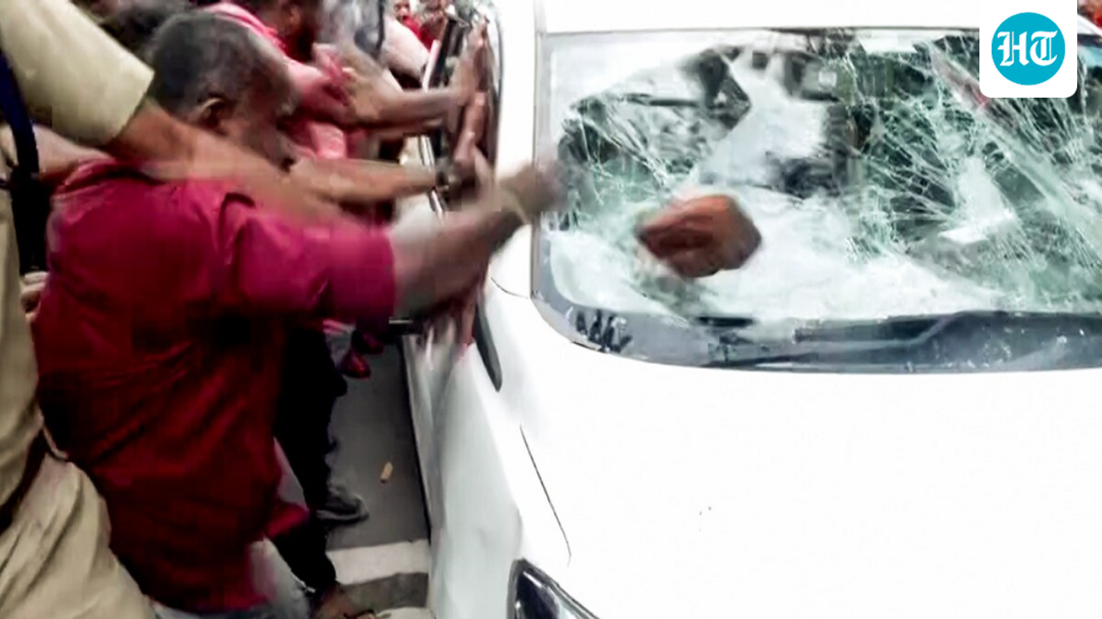 Violence erupts outside ex-Kerala CM Vijayan’s house during ED raid; CPI(M) workers ‘attack’ agency's car | Video