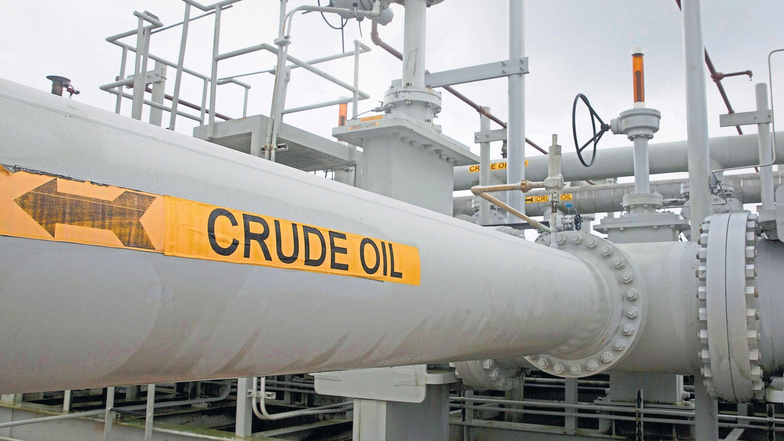 Why fighting between US and Iran hasn't affected oil prices