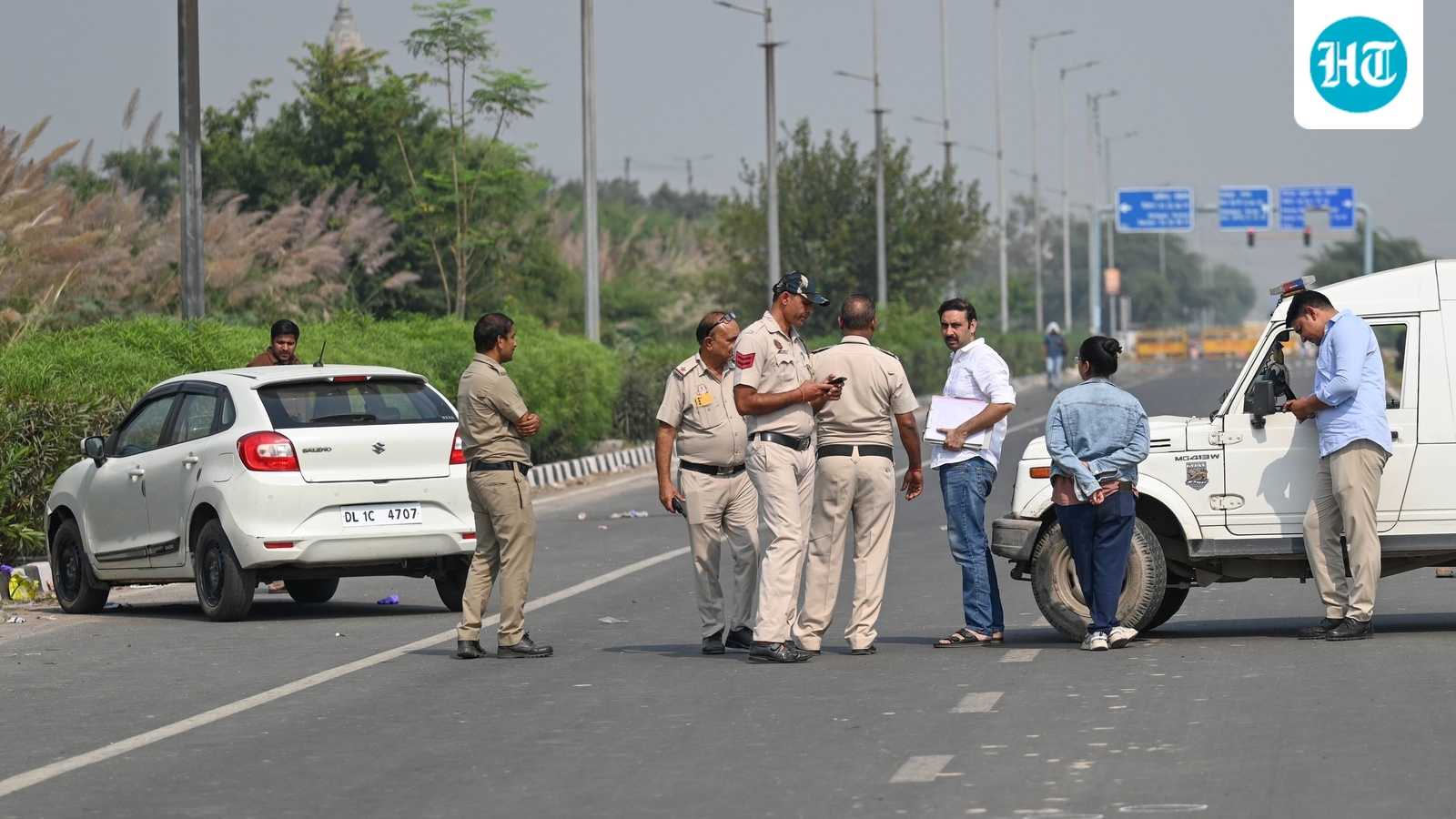 Delhi man held for stealing gold jewellery after spraying irritants to distract occupants