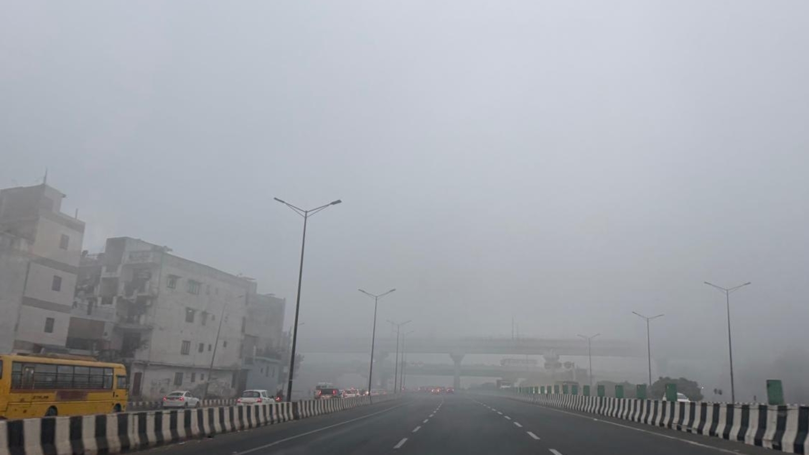 ‘Smells salty’: Delhiites as roads, cars vanish amid severe fog-AQI cocktail