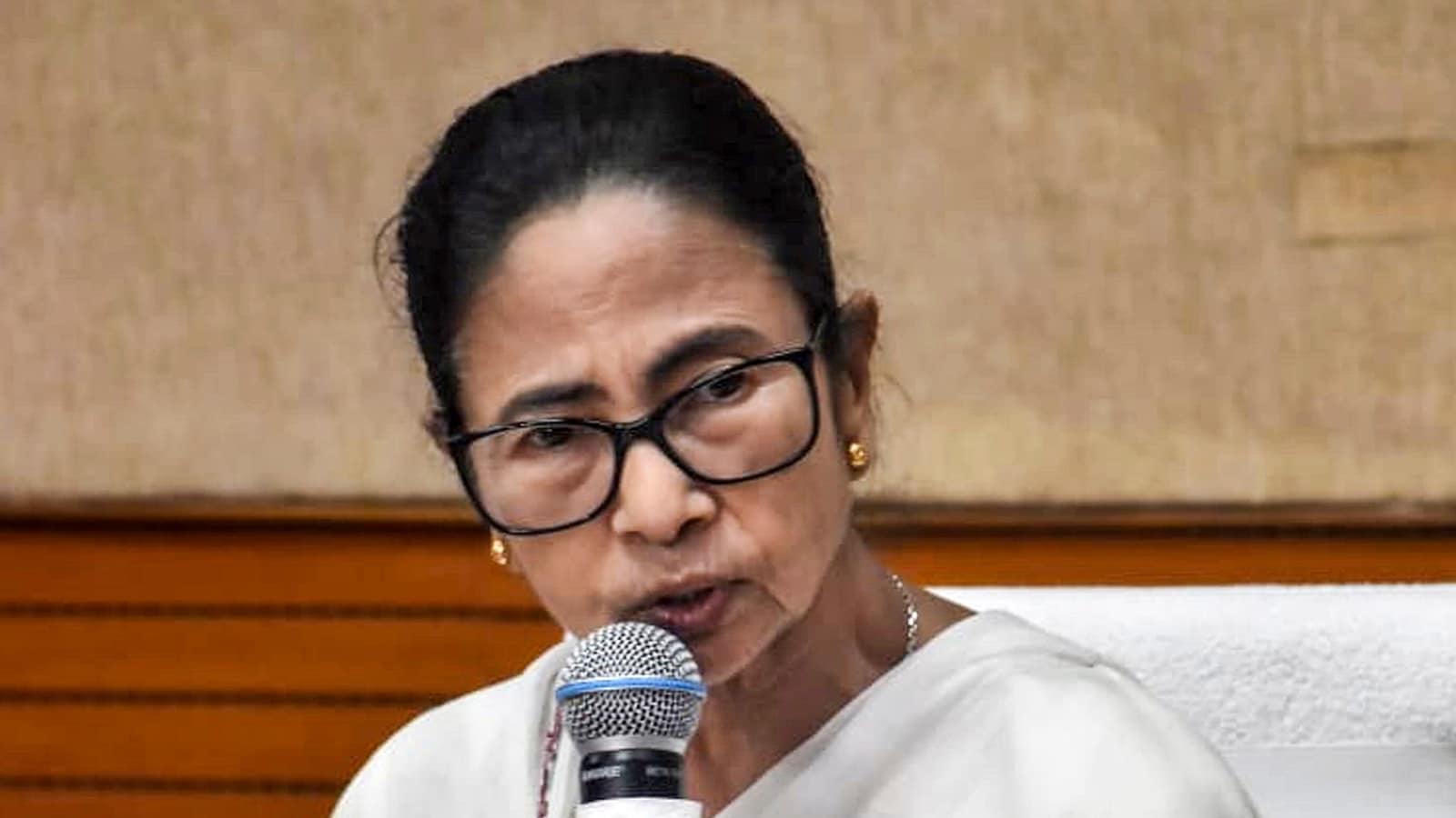 ‘How was she out at 12:30 am?’ Mamata's shocker on Durgapur medical college gang rape case