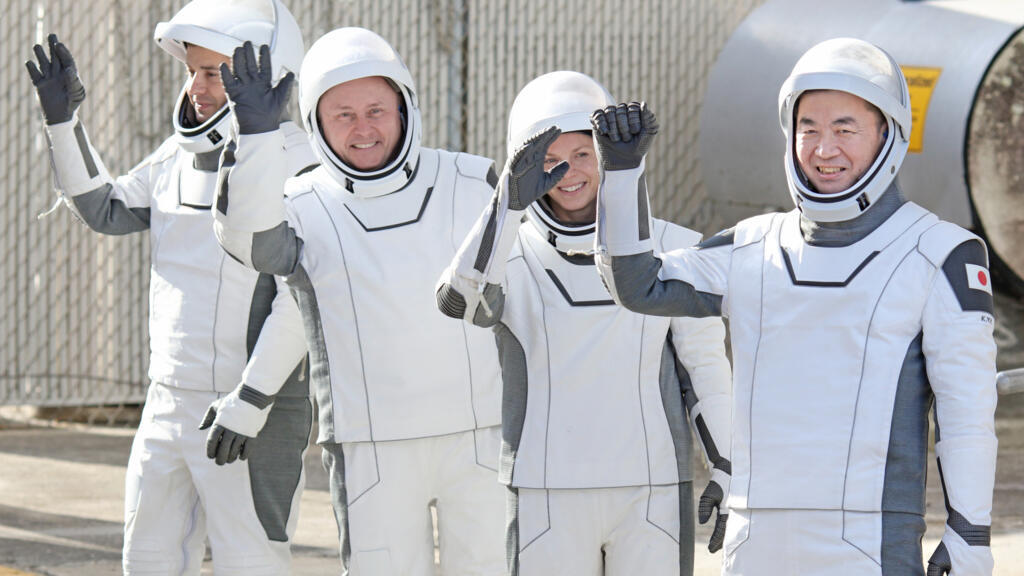 NASA conducts first-ever medical evacuation from space station