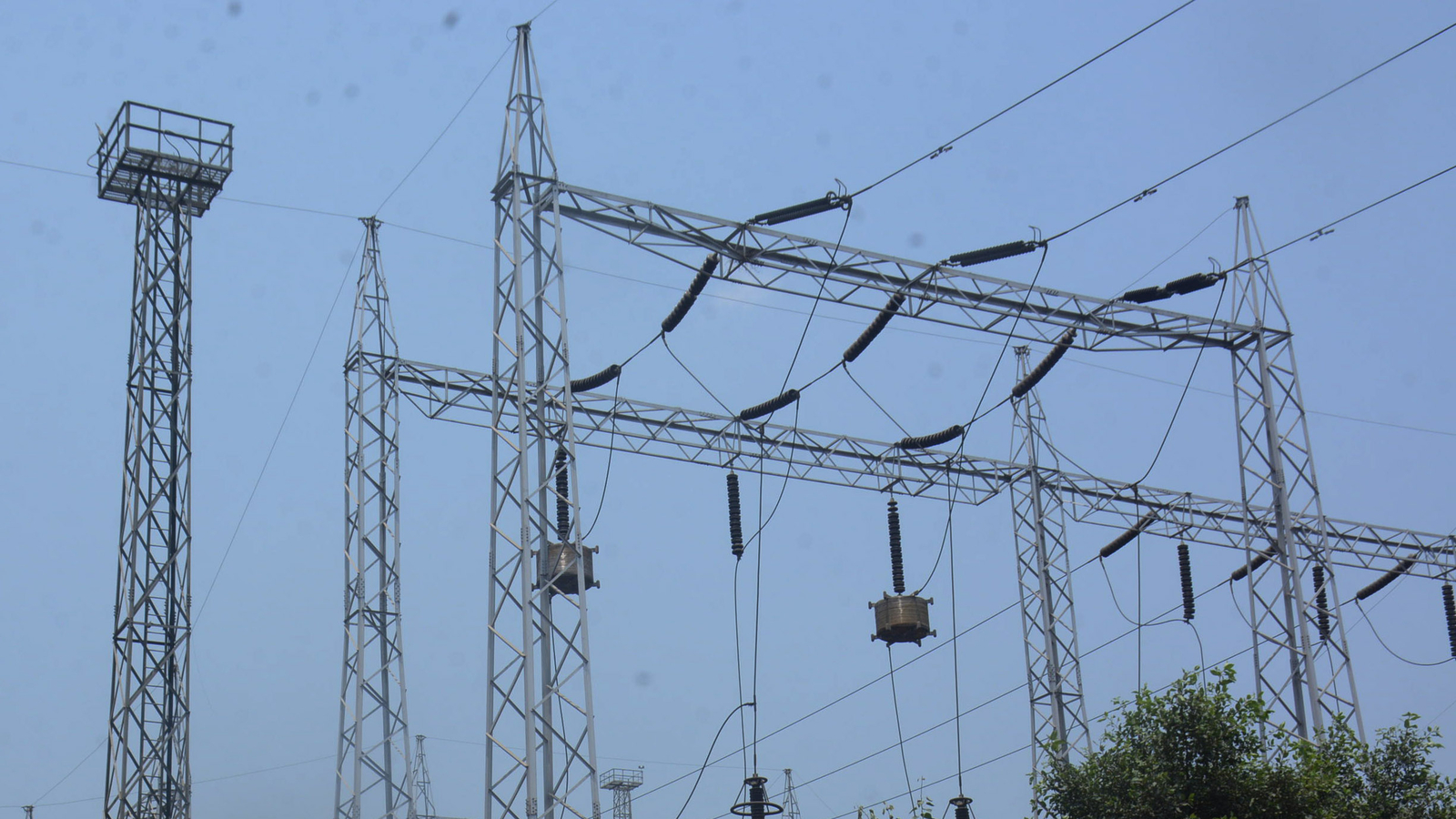 PIB debunks claim that Pakistani hackers crippled 70% of India’s power grid