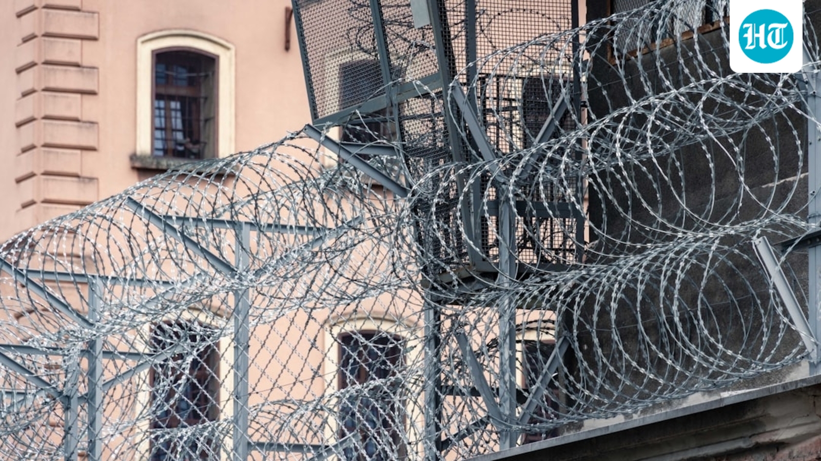 Philadelphia escaped prisoner: What happened at Penn Presbyterian Medical Center? Details