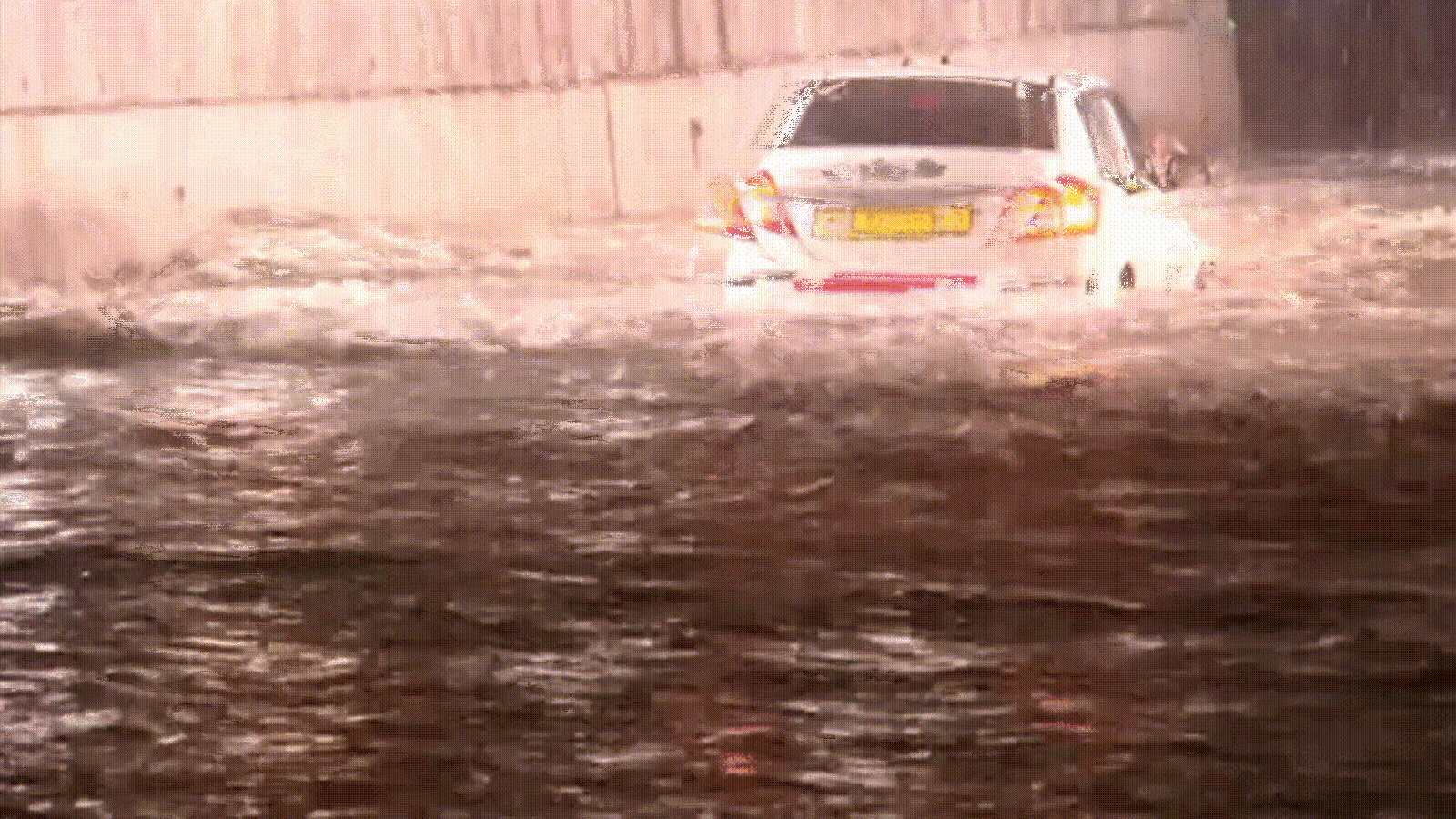Mumbai monsoon turns chaos: Roads flooded, subway shut, vehicles stranded after heavy rain | Videos
