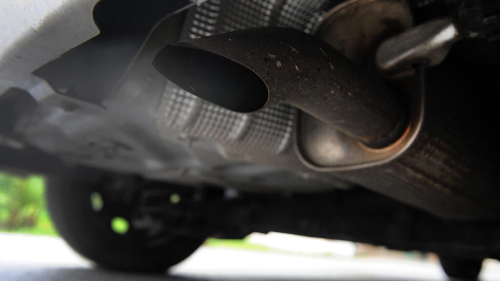 EU set to scrap 2035 ban on new petrol and diesel cars to boost auto industry