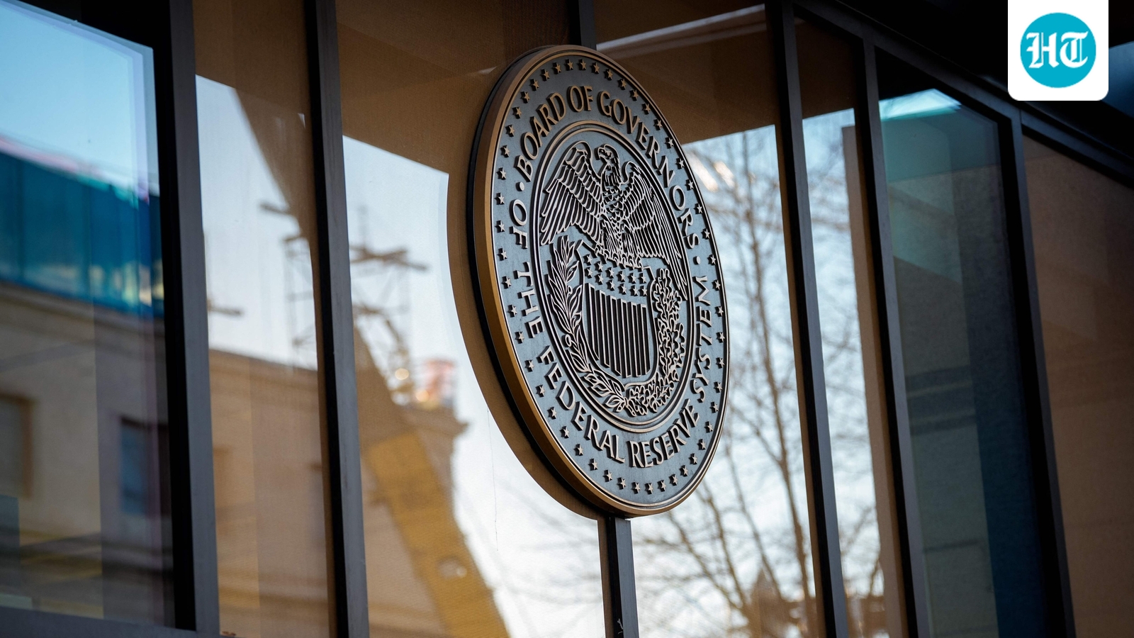 US Federal Reserve holds rate steady, projects rate-hike by year-end