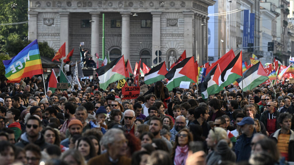 Hundreds of thousands of Italians strike over Israel's blockade of Gaza