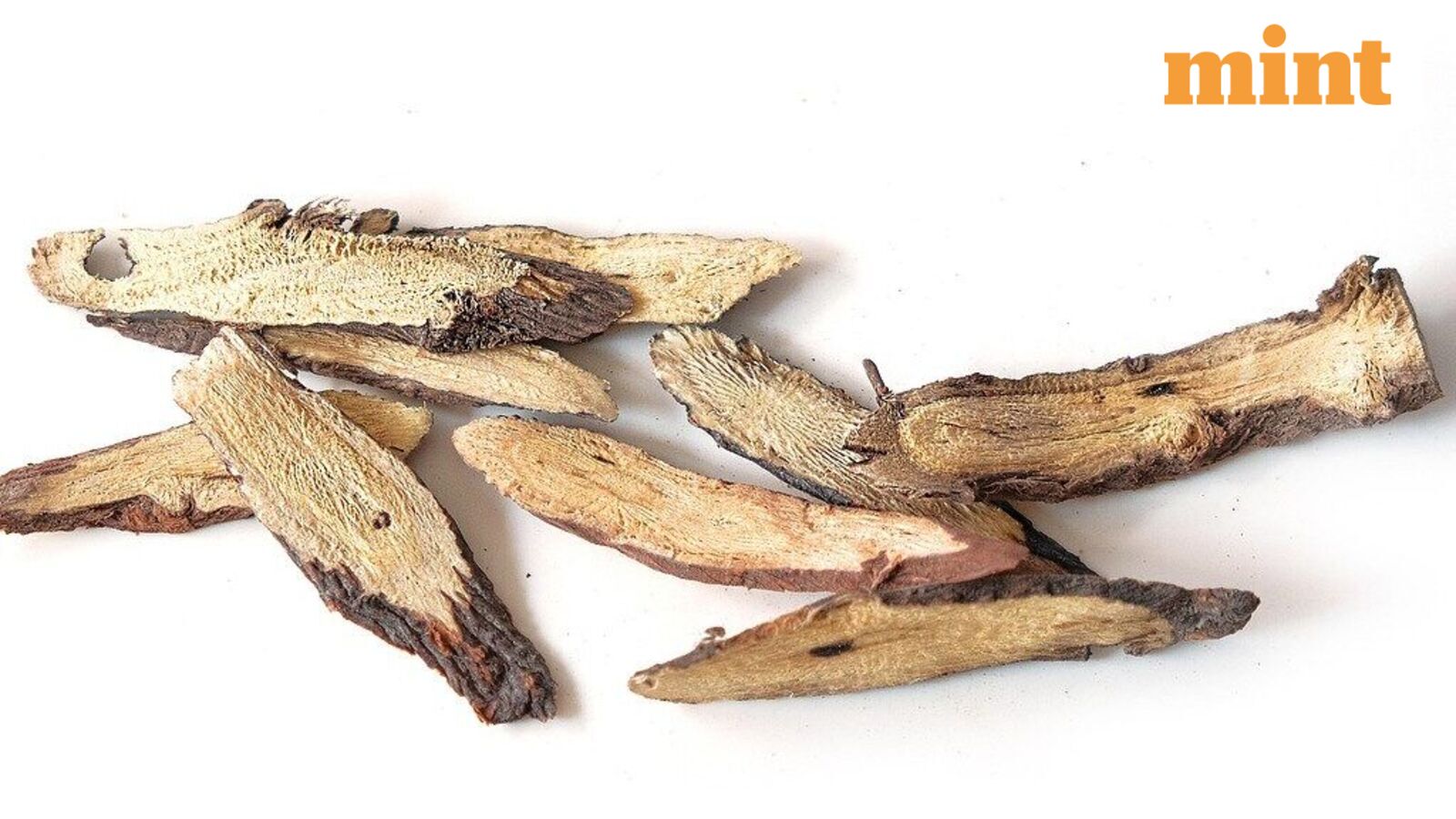 Mulethi side effects explained: Four health risks and who should avoid consuming licorice root regularly