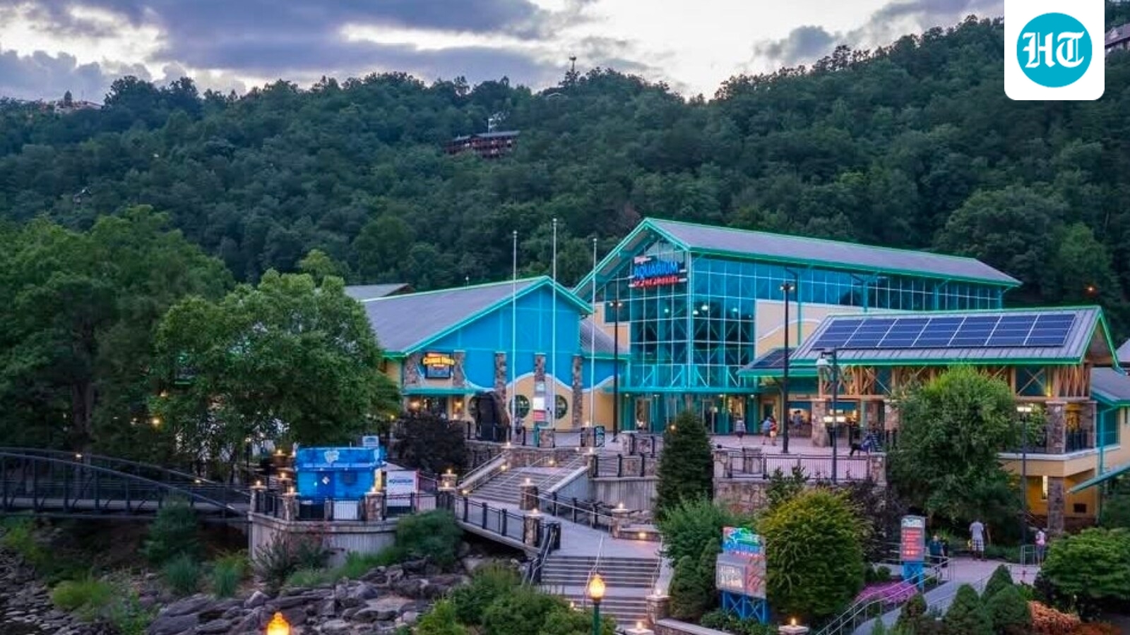 Gatlinburg Ripley's aquarium: Bomb threat prompts evacuation in Tennessee; first details