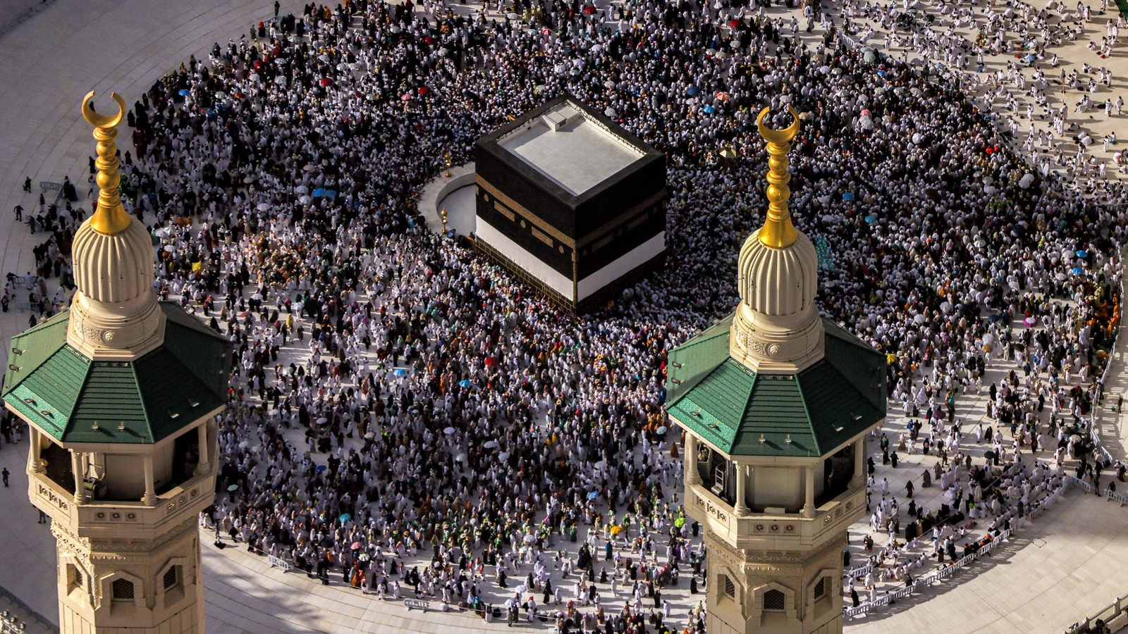 Saudi Arabia stops 2,69,678 Muslims without Hajj permits from entering Mecca