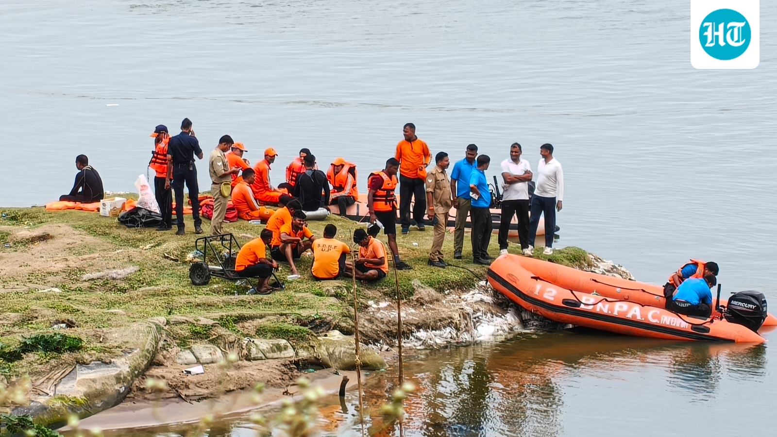 6 missing after boat capsizes in Yamuna in UP's Hamirpur, search underway