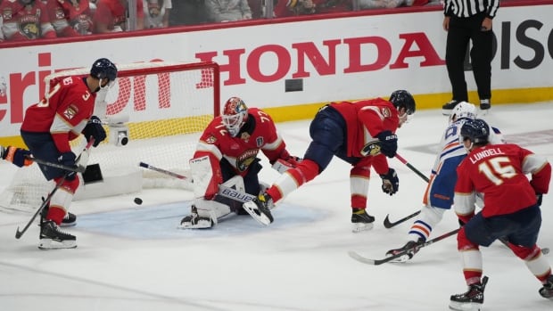 Panthers lead Oilers 2-0 in Stanley Cup Game 6