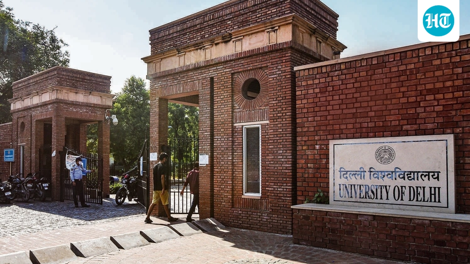 Court orders FIR against 2 Delhi University professors, another over fake teaching job scam