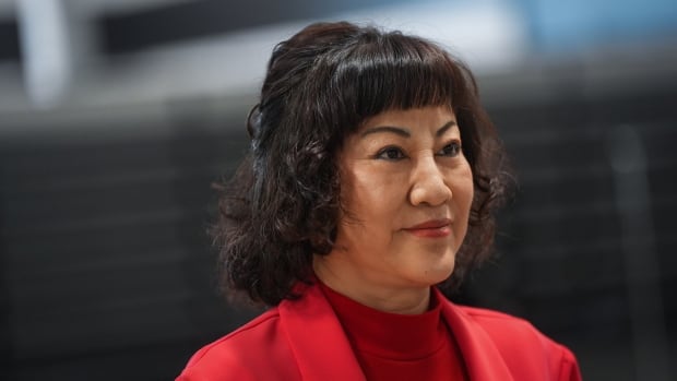 Hudson's Bay landlords don't want Ruby Liu to move in, but B.C. businesswoman still has a shot