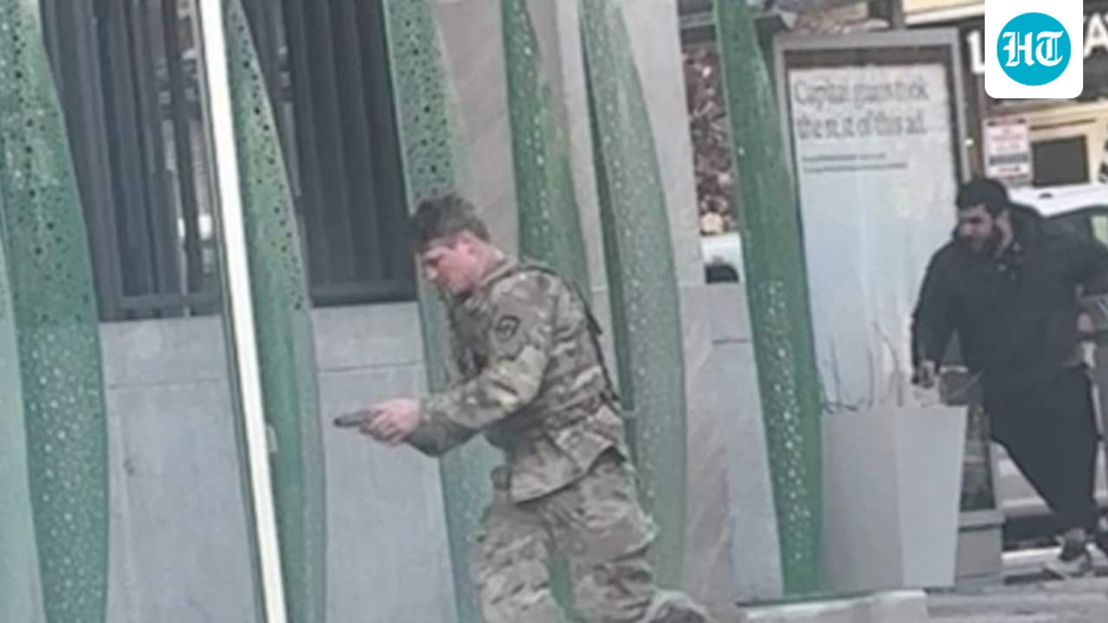 Witness Photos Captured the Attack on the National Guard