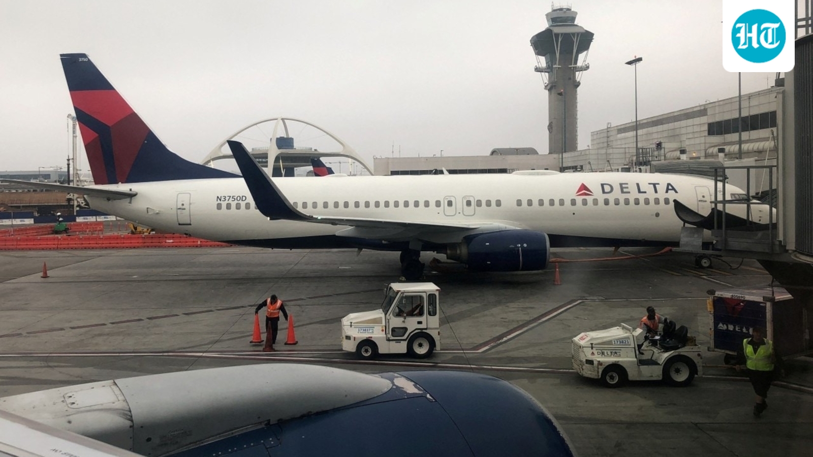 Law Professor Sues Boeing After Alleged Exposure to Toxic Fumes on Flight