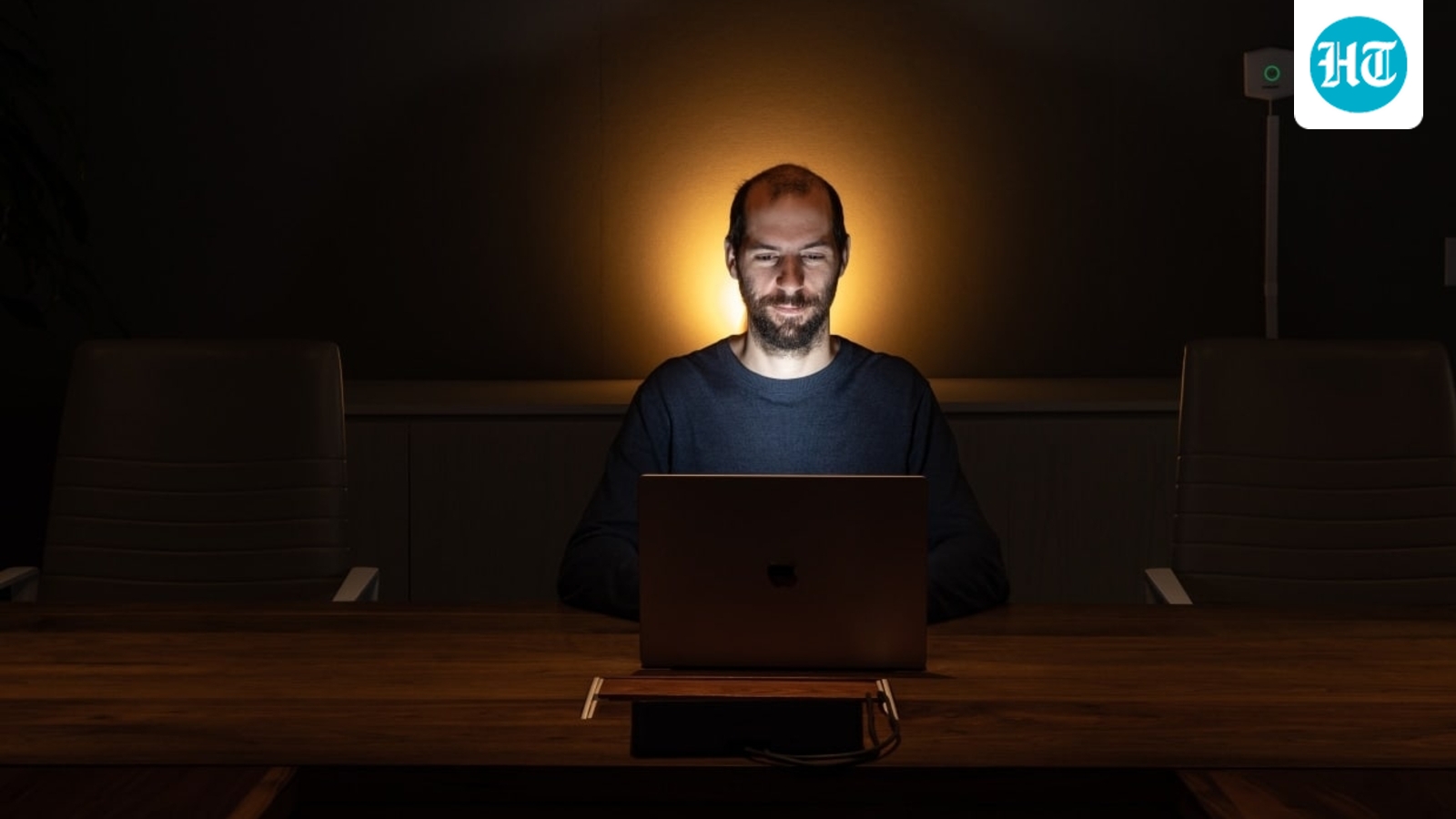 The Hacker Sent by Anthropic to Calm the Government’s Nerves About AI Safety