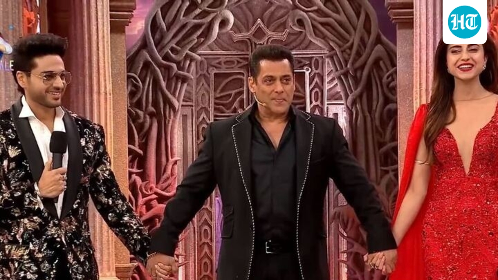 Bigg Boss 19 winner: Gaurav Khanna beats Farrhana Bhatt to lift the trophy of Salman Khan's show, takes home  ₹50 lakhs