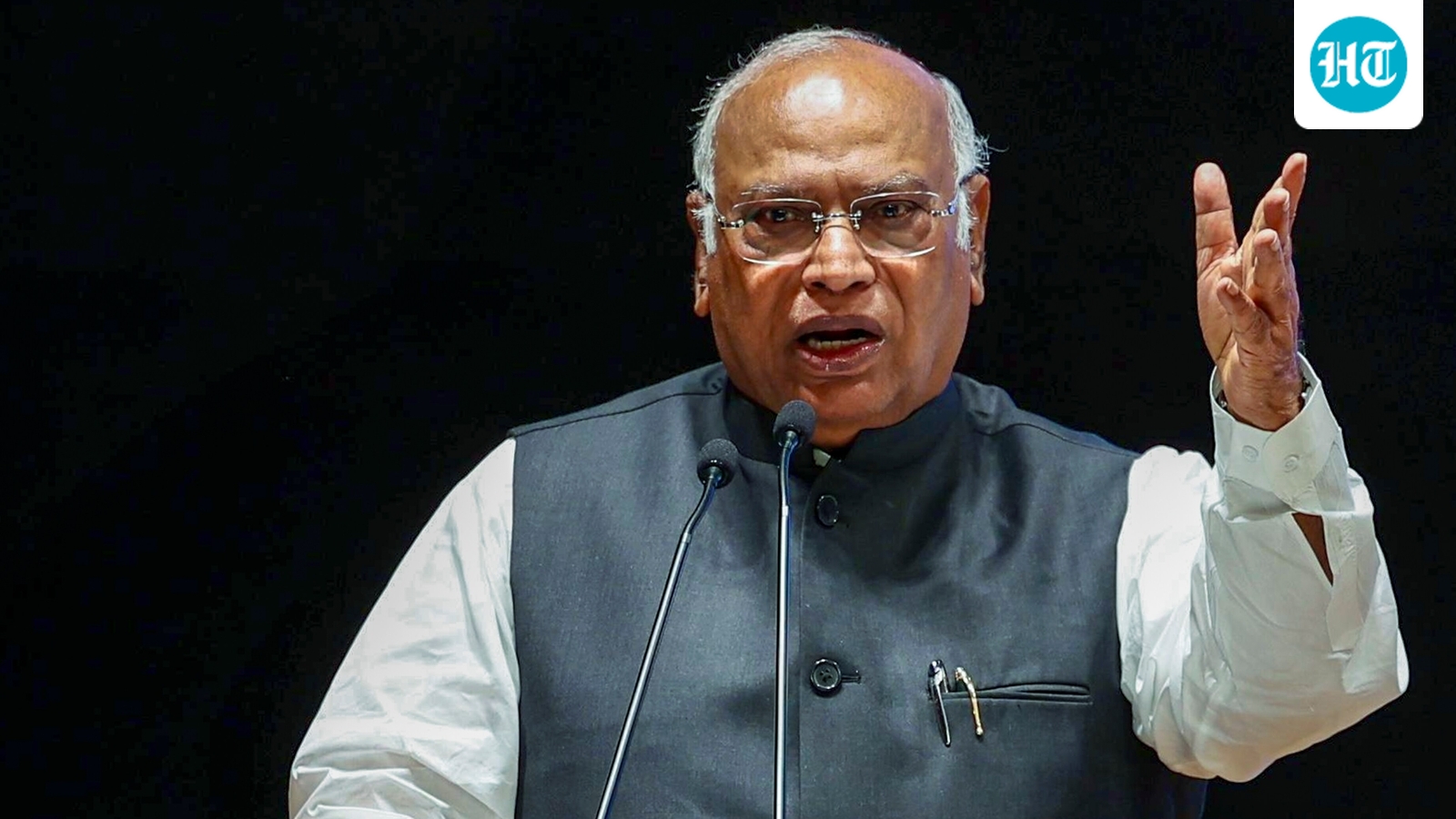 Oppn: Vande Mataram debate an attempt to divert attention from pressing issues