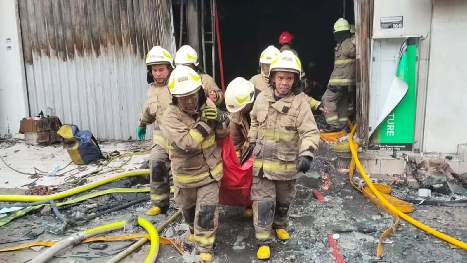 17 dead in massive office-building fire in Indonesia's Jakarta, several feared trapped