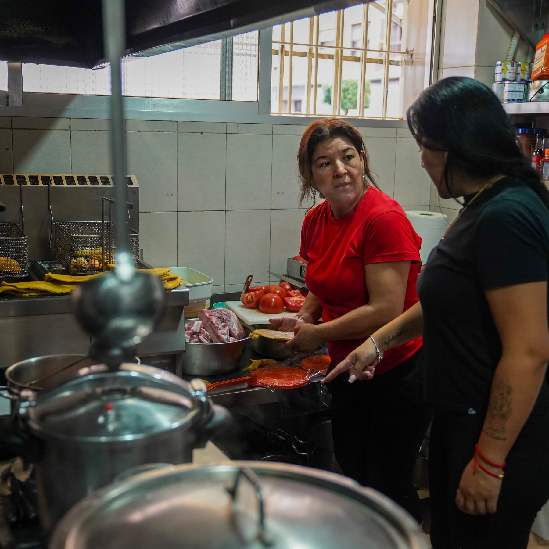 Spain Sees Itself as a Beacon for Immigrants. So Do Many Latin Americans.