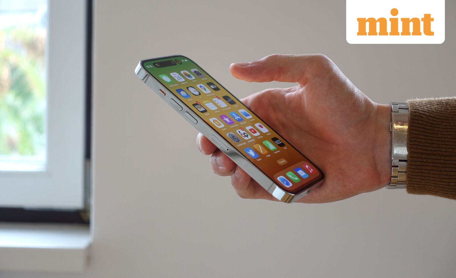 Apple may be preparing five new satellite features for iPhones: here’s what we know