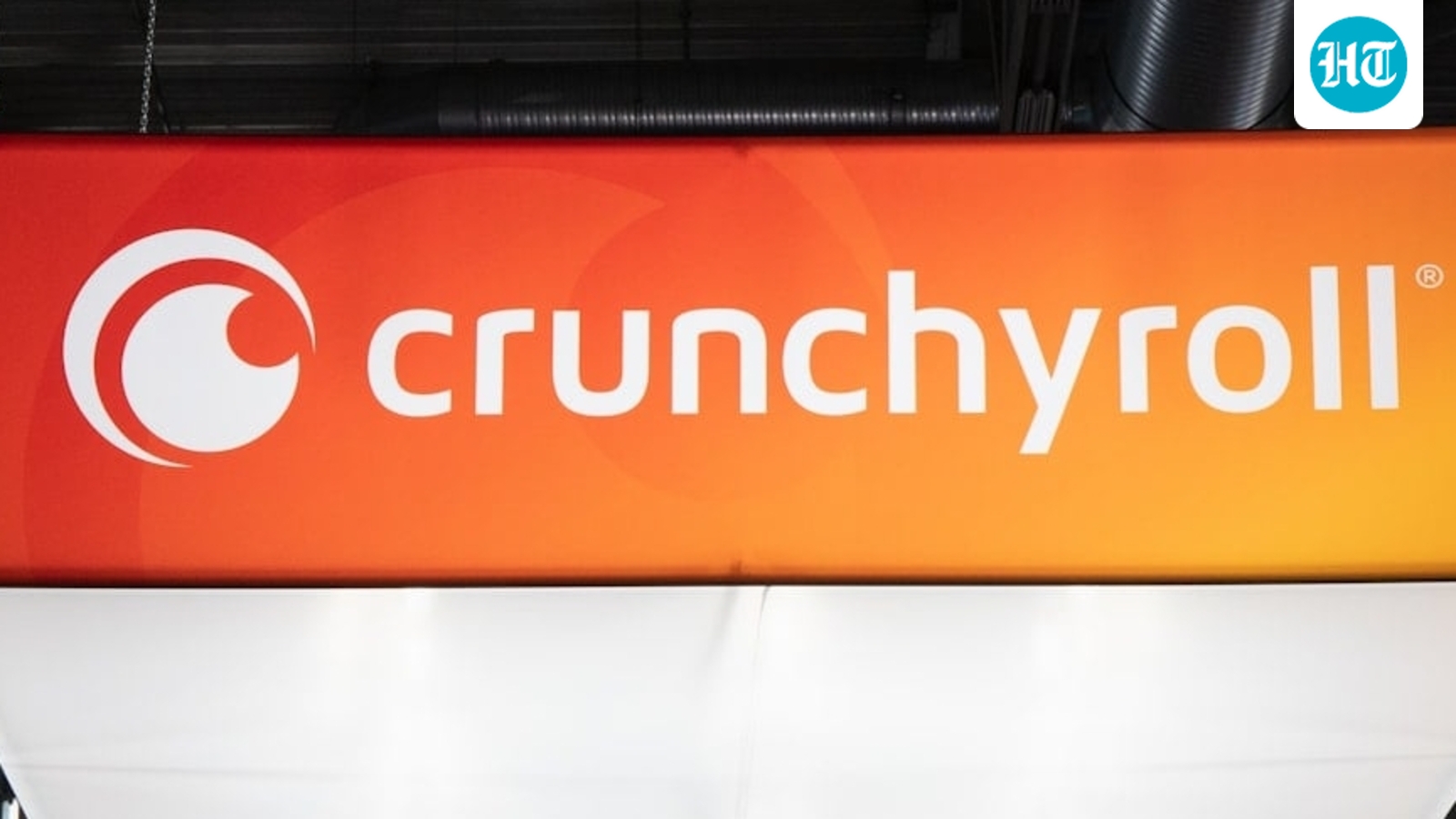 Is Crunchyroll down? Thousands report issues with anime streaming platform amid outage