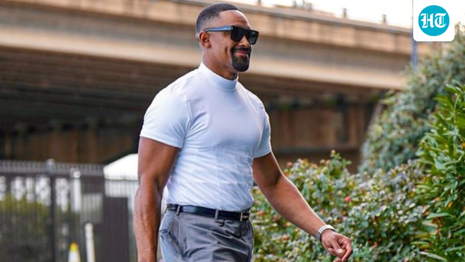 Robert Griffin III comes to Jalen Hurts' defense amid Eagles 'frustration' row: 'Hit pieces getting out of hand'